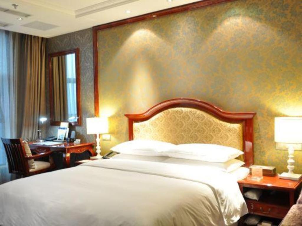 Chongqing Huachen International Hotel Exterior photo