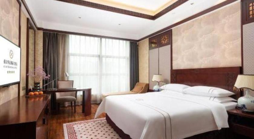 Chongqing Huachen International Hotel Exterior photo
