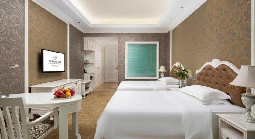 Chongqing Huachen International Hotel Exterior photo